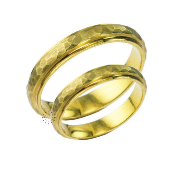 Wedding rings 18ct Gold by FaCaDoro